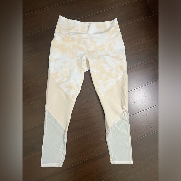 Fabletics Honey Milk Zoned-High Waist Leggings Size Large - Picture 4 of 11